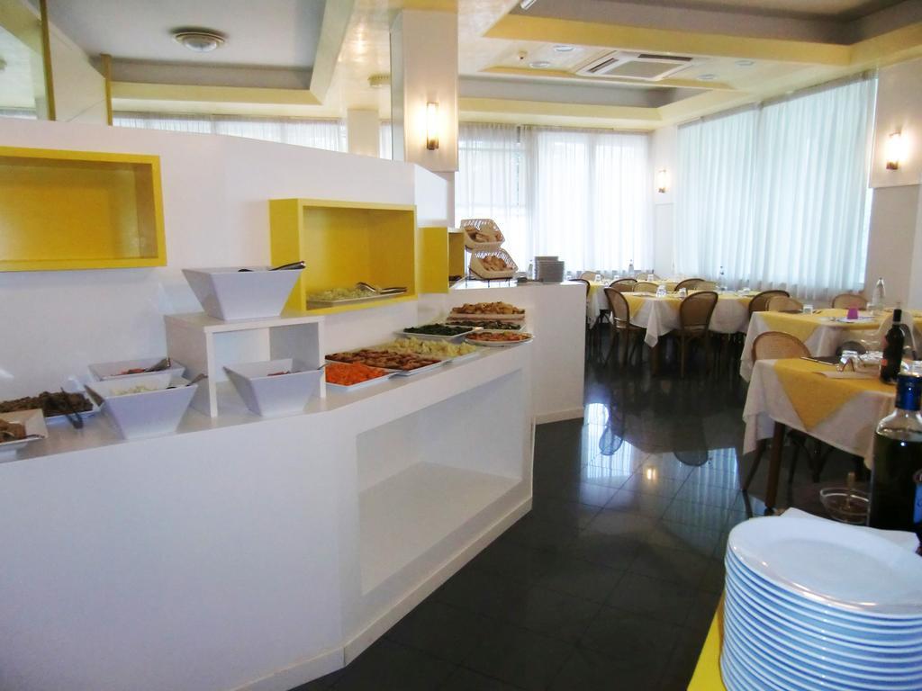 Hotel Desire' Riccione Dış mekan fotoğraf