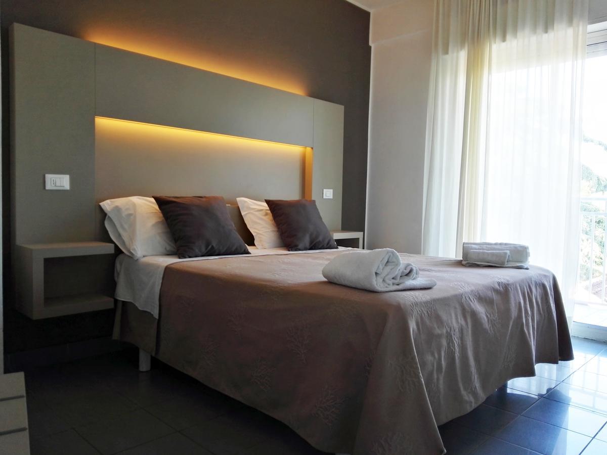 Hotel Desire' Riccione Dış mekan fotoğraf