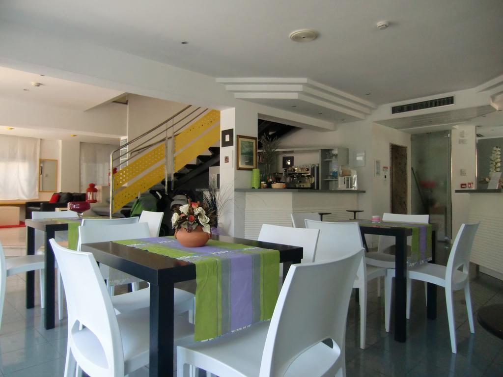 Hotel Desire' Riccione Dış mekan fotoğraf